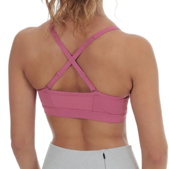 Gymshark Dark Pink Ruched Training Sports Bra Size Small - Picture 2 of 15
